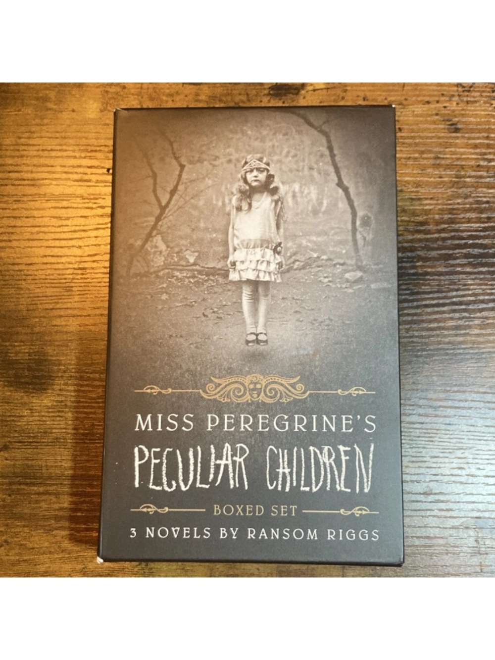 Miss Peregrine's Peculiar Children Boxed Set by Ransom Riggs - Paperback - Picture 2 of 11